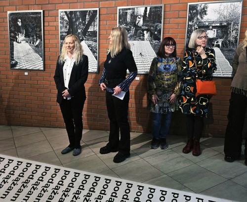 Małgorzata Kazimierczak, GDZIE JEST TO MIEJSCE? Relacja