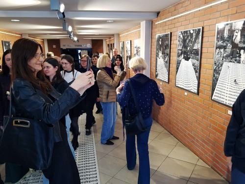 Małgorzata Kazimierczak, GDZIE JEST TO MIEJSCE? Relacja