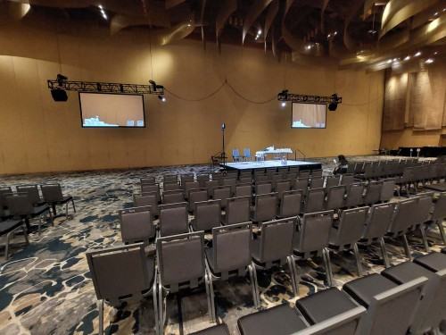 Sala prezentacyjna Duke Energy Convention Center NCECA 2023, zdj. Adam Abel