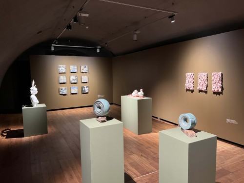 Brak słów  - wystawa ceramiki Brak słów  - wystawa ceramiki