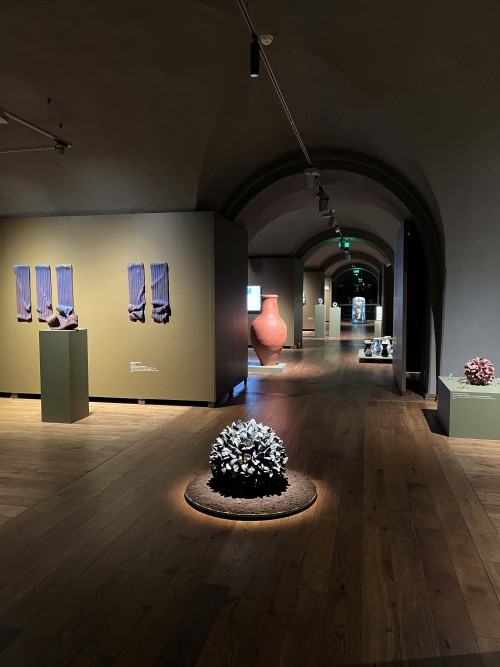 Brak słów  - wystawa ceramiki Brak słów  - wystawa ceramiki