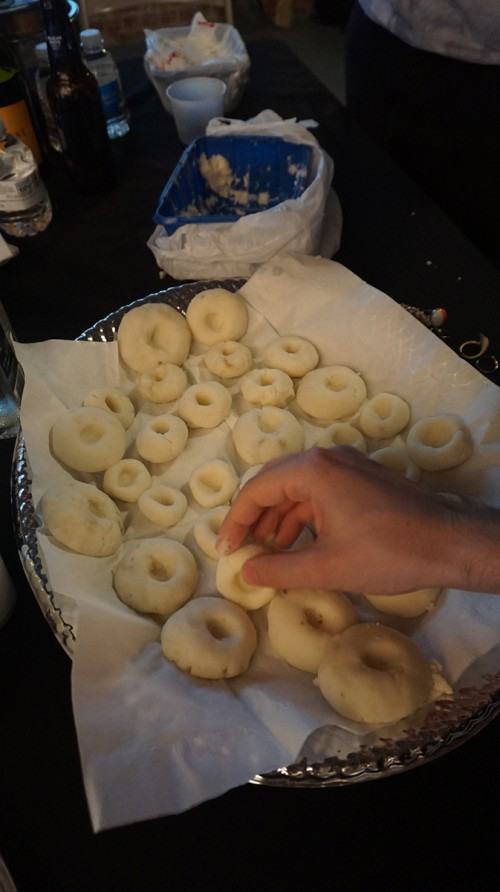 Festiwal i wystawa Obecnie spada się poziomo w Midway Artist Studios w Bostonie