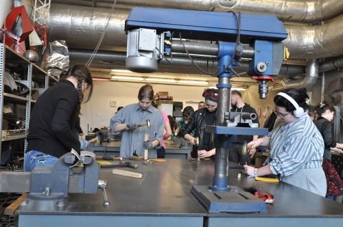 Warsztaty repuserskie dla uczniów z wrocławskiego Liceum Sztuk Plastycznych