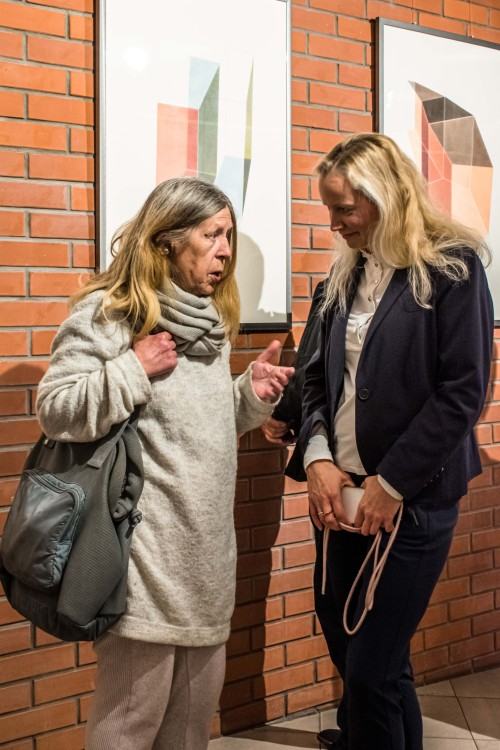 Izabela Kowalczyk, Passages