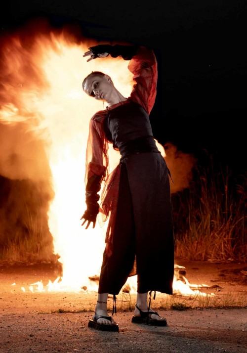 A_Z ja - ubiór jako nośnik tradycji, komunikat wizualny i wyraz twórczej ekspresji