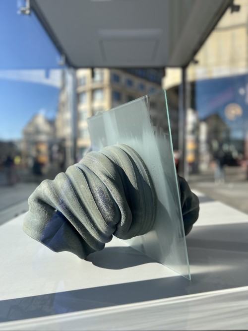 RAZEM - Wydział Ceramiki i Szkła - prezentacja Wydziału Ceramiki i Szkła w gablotach