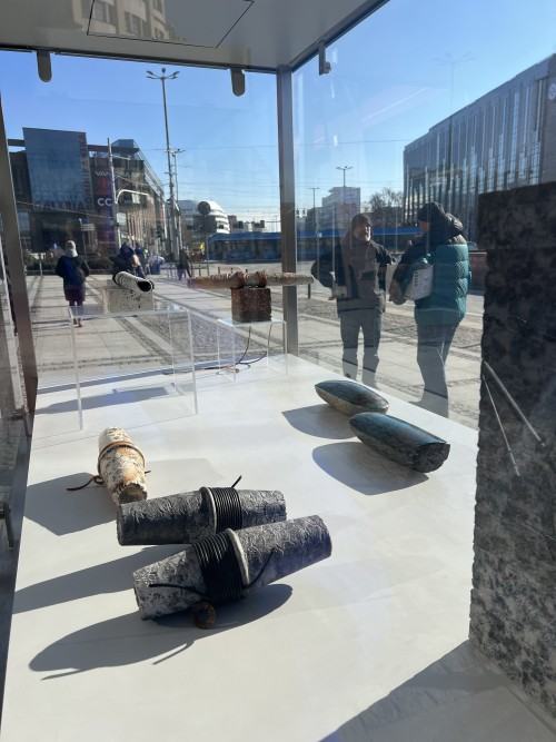 RAZEM - Wydział Ceramiki i Szkła - prezentacja Wydziału Ceramiki i Szkła w gablotach