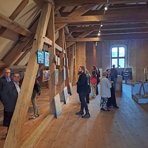 Otwarcie wystawy Studyjne Eksperiencje odbywającej się w ramach Europejskiej Nocy Muzeów w Chojnicach.