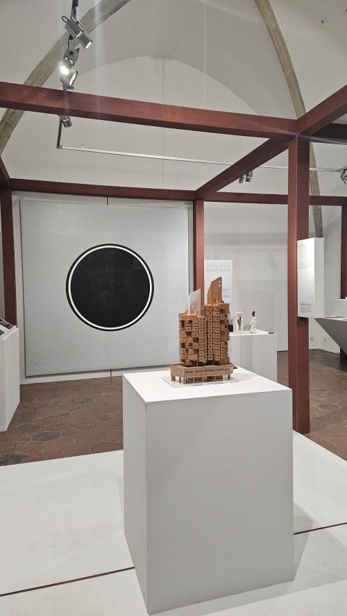 Shinchintaisha. Procesy nietrwałości