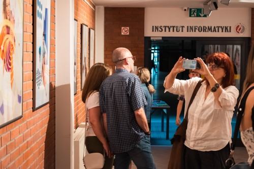 Otwarcie wystawy fotografii inscenizowanej pt. "Dwie drogi" Ewy Martyniszyn i Aliny Kindiak