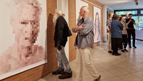 Otwarcie wystawy fotografii inscenizowanej pt. "Dwie drogi" Ewy Martyniszyn i Aliny Kindiak