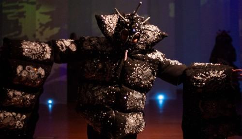 Wirusy, mutacje, kody, Adrian Lewandowski DYPLOM MAGISTERSKI 2023, Katedra Scenografii