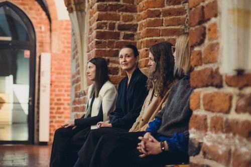 Shinchintaisha. Procesy nietrwałości