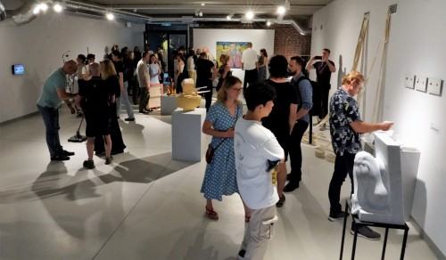 Relacja z wernisażu wystawy Rzeźby Symptom