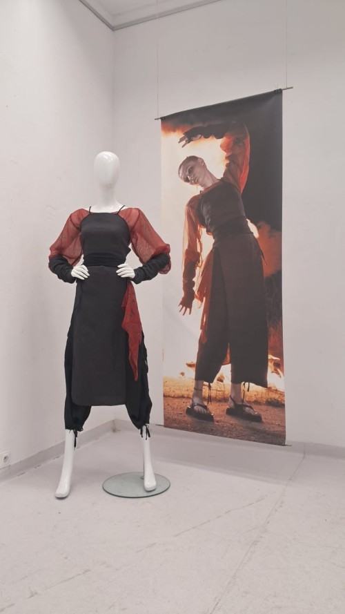 A_Z ja - ubiór jako nośnik tradycji, komunikat wizualny i wyraz twórczej ekspresji