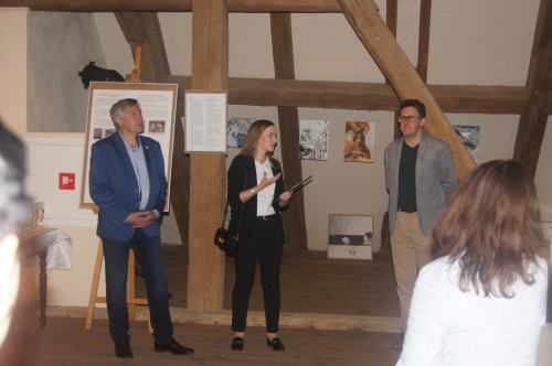 Otwarcie wystawy Studyjne Eksperiencje odbywającej się w ramach Europejskiej Nocy Muzeów w Chojnicach.
