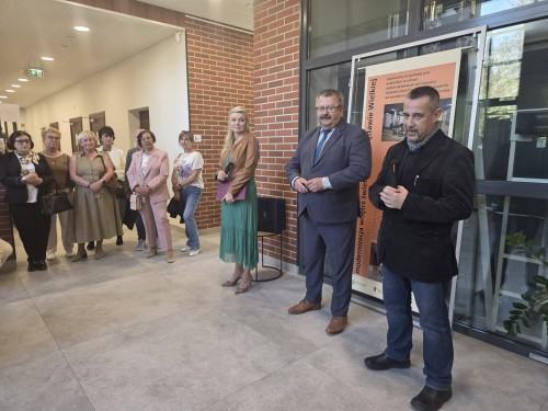 Otwarcie wystawy w Urzędzie Gminy Czernica