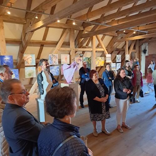 Otwarcie wystawy Studyjne Eksperiencje odbywającej się w ramach Europejskiej Nocy Muzeów w Chojnicach.