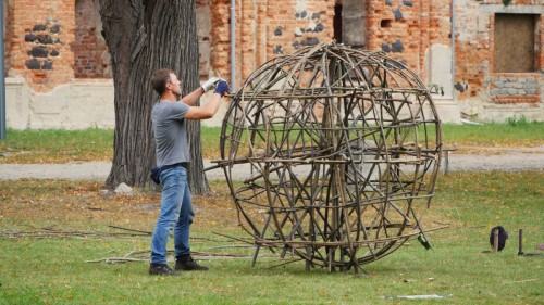 Piotr Toloczko przy pracy