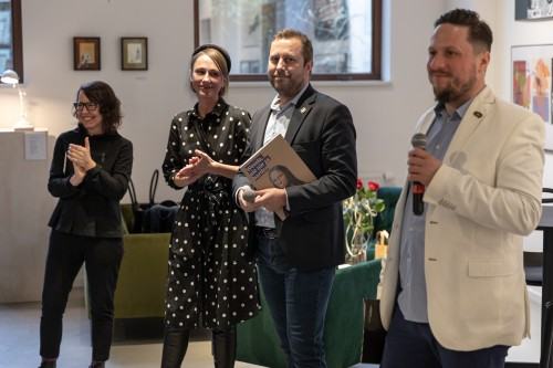 Wesoła ale nie za bardzo_wernisaż_Sztuka na miejscu