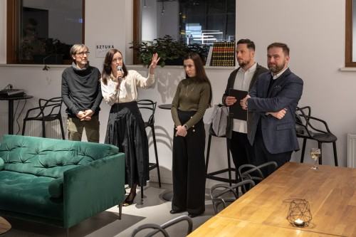 Z bliskiej odległości_wernisaż