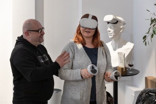 Wesoła ale nie za bardzo_wernisaż_Sztuka na miejscu