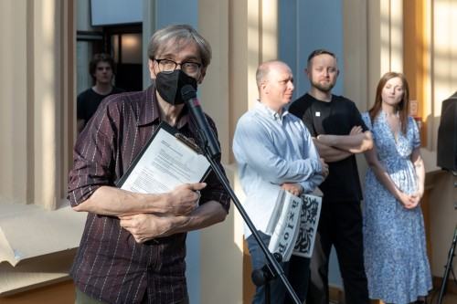 Widok wystawy WORLD(S)