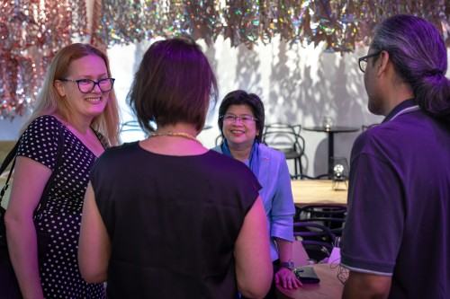 Saitip Majewska - Przejrzystość radości