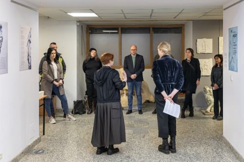 Lila Leń, Joanna Turek: PO …..... MIĘDZY