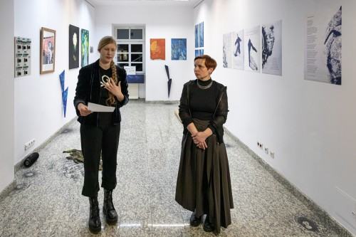 Lila Leń, Joanna Turek: PO …..... MIĘDZY