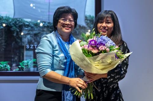 Saitip Majewska - Przejrzystość radości