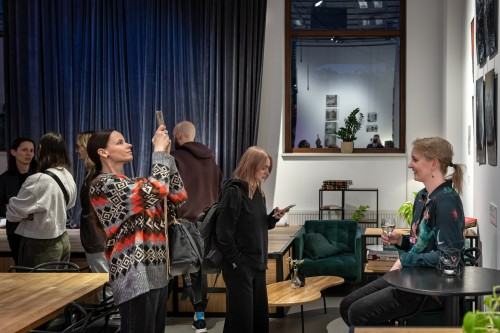 Serigraficzne eksploracje emalii