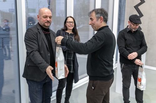 Fotorelacja z wystawy SITES and ROOTS – MIEJSCA i KORZENIE