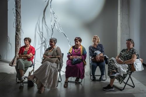 Ogród wojenny_oprowadzanie kuratorskie