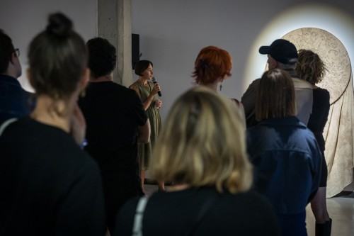 Ogród wojenny_oprowadzanie kuratorskie