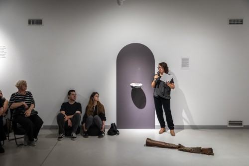 Ogród wojenny_oprowadzanie kuratorskie