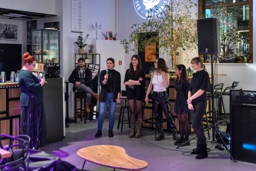 Love + Time: międzynarodowa wystawa grupowa