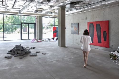 Olena Matoshniuk Brzemię performance