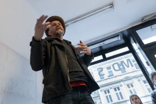 Nie czuj się jak u siebie w domu