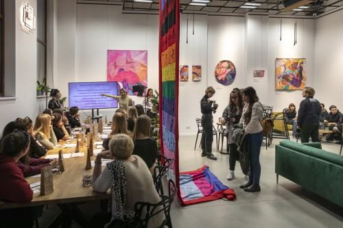 Równość_Różność_Sztuka na miejscu