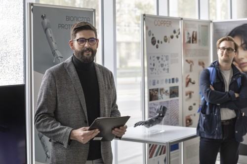 Równość_Różność_Hol CSU.CI