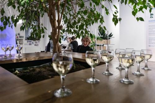 Wernisażu wystawy Emphatic Design vol. 4 w galerii Sztuka na miejscu, fot. Michał Pietrzak