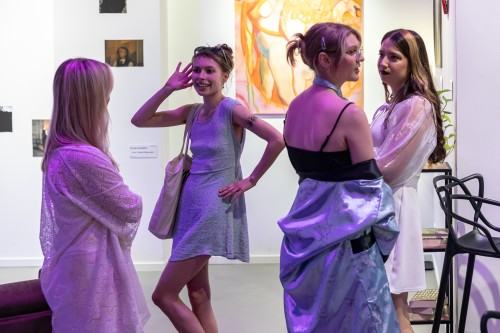 Kalina Radomska, Senne obecności