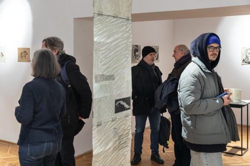 Artist's book present