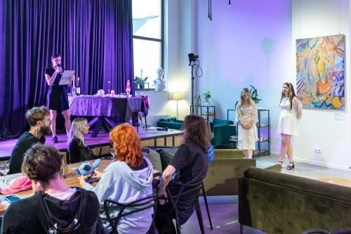 Kalina Radomska, Senne obecności