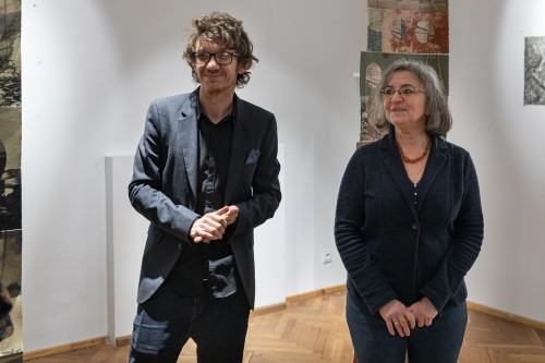 Artist's book present