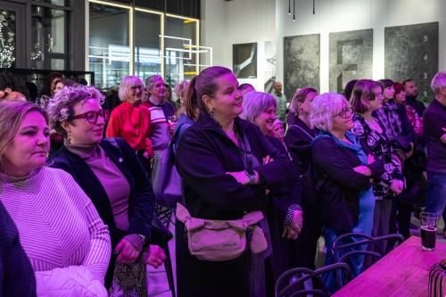 Sonia Ruciak, Przywilej obecności