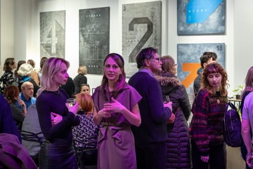 Sonia Ruciak, Przywilej obecności