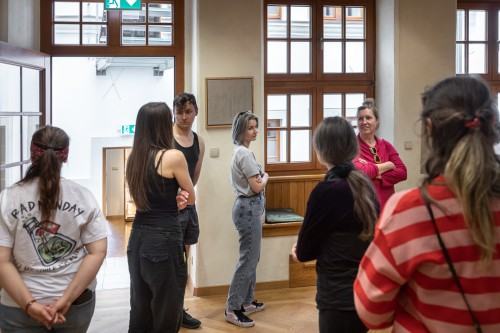 Iluminacja_oprowadzanie kuratorskie