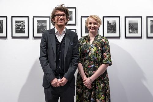 Zapraszamy do obejrzenia fotorelacji z wernisażu, który odbył się 15 lutego w Sztuce na miejscu. 